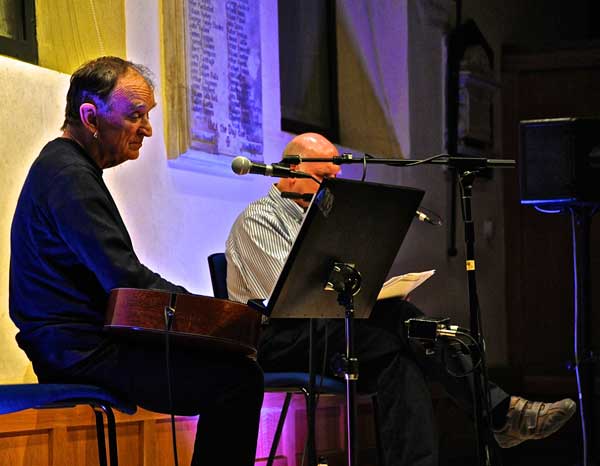 Carthy envelopes Robinson's words with musical emotion