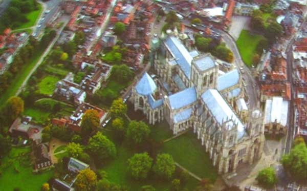 revealing-minster-film