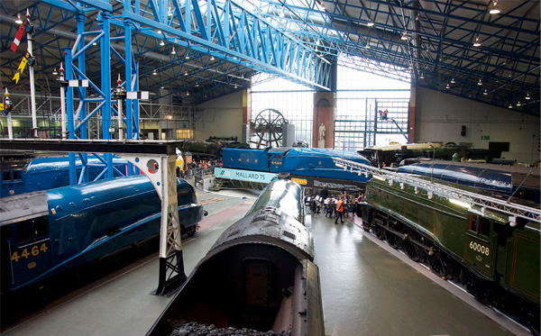 All six: Dominion of Canada, Bittern, Union of South Africa, Dwight D Eisenhower, Sir Nigel Gresley, Mallard (on the turntable)