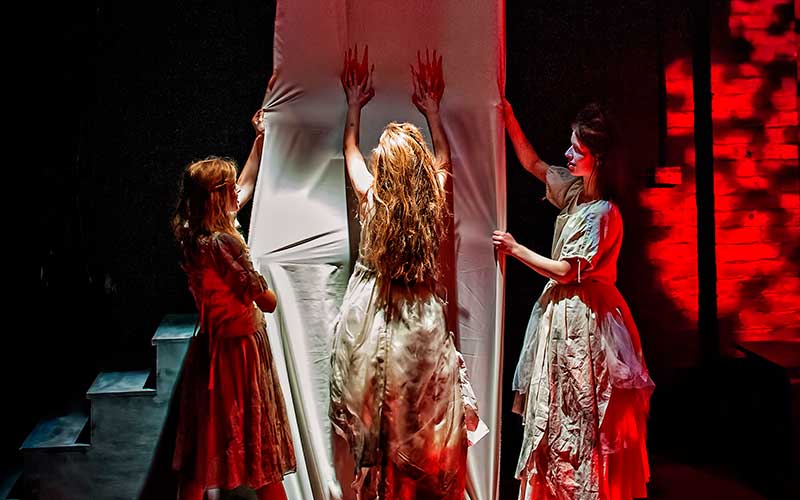 York Theatre Royal Youth Theatre Macbeth witches
