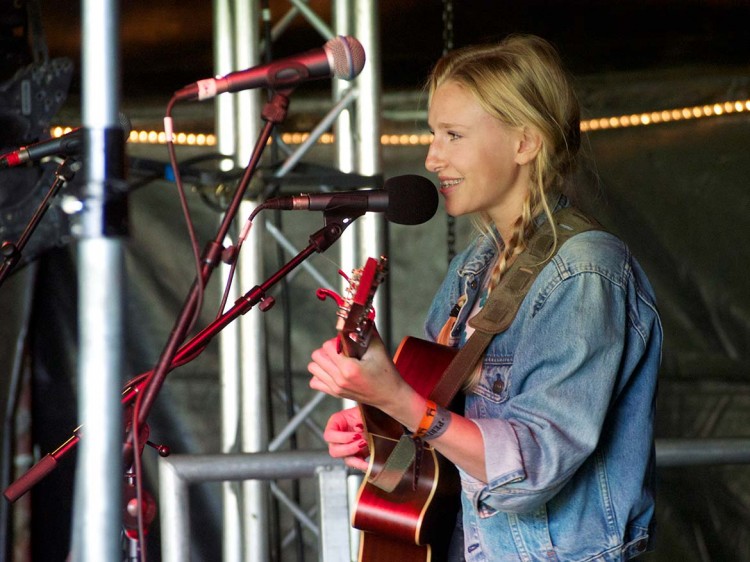 billie-marten