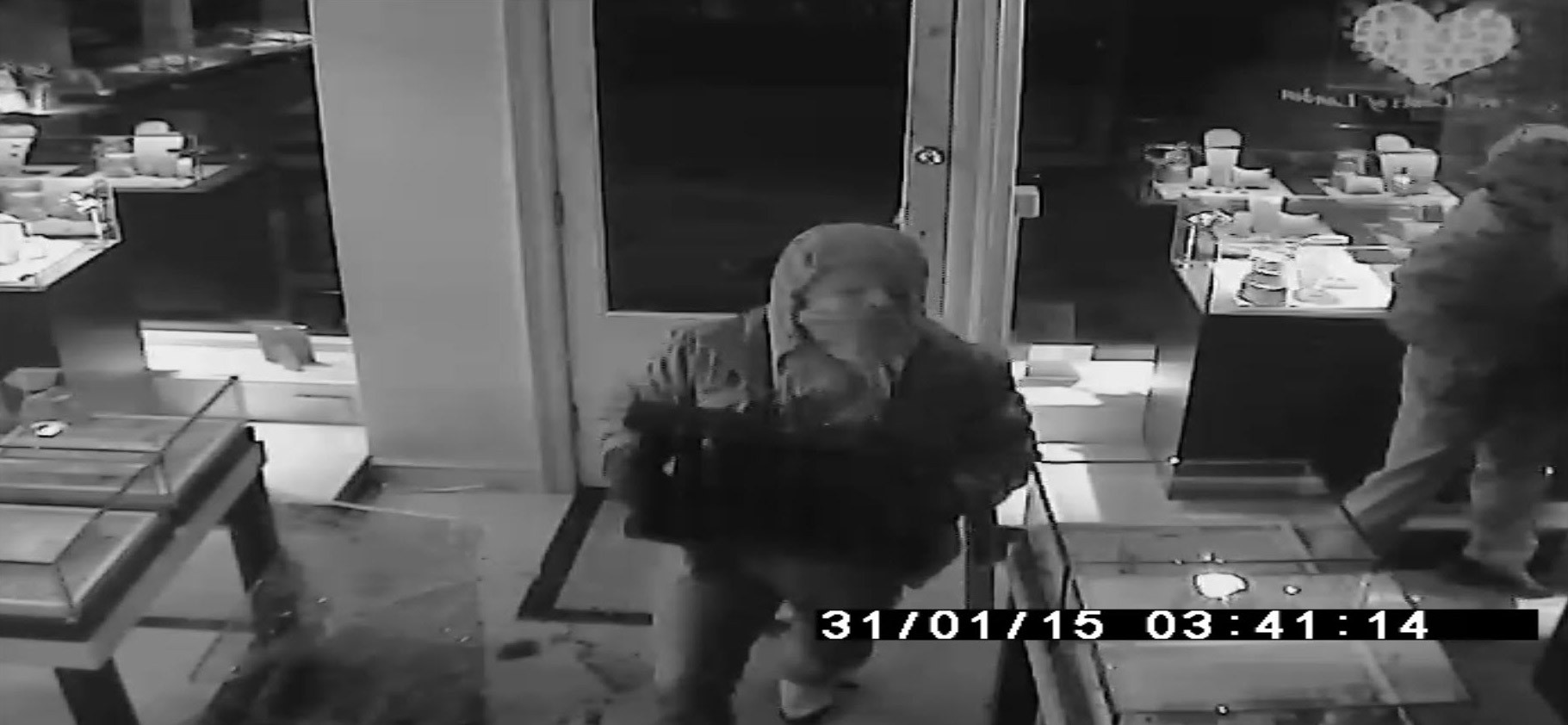 Raiders stage double smash and grab on York jewellers