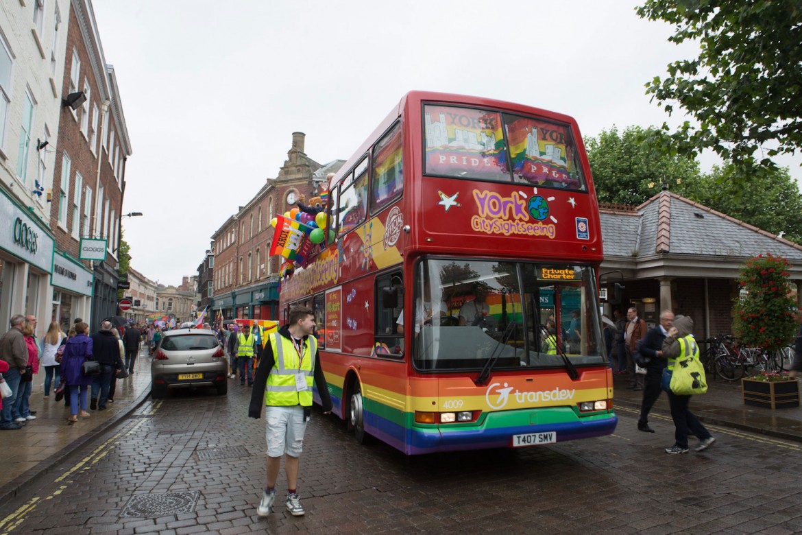 A bedecked double decker. Photograph © Duncan Lomax / Ravage Productions