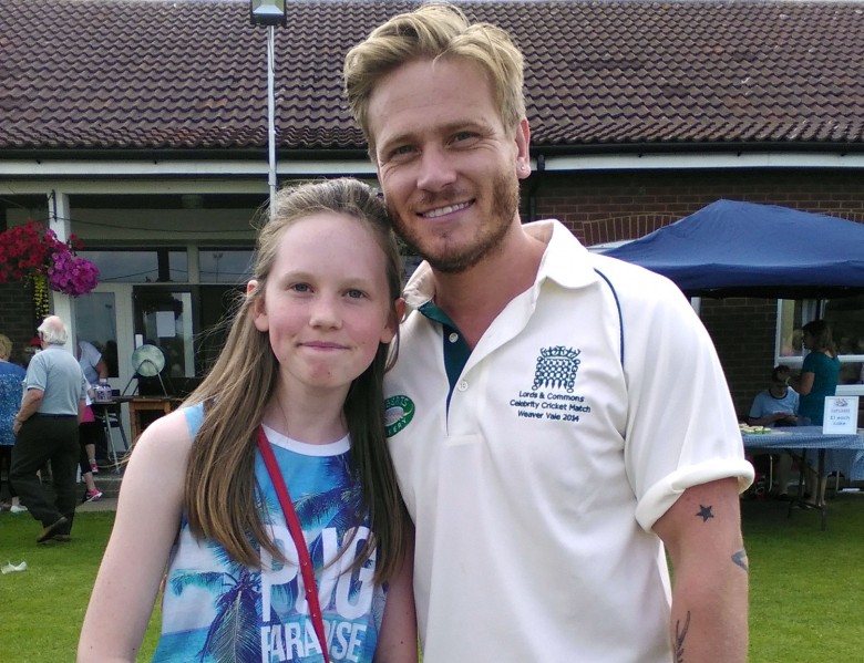 Matthew with young Emmerdale fan Mia Titley