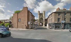 Man ‘sustains significant facial injuries’ in attack near Monk Bar