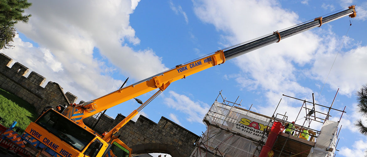Giant crane helps lift Walmgate Bar into new chapter in its history
