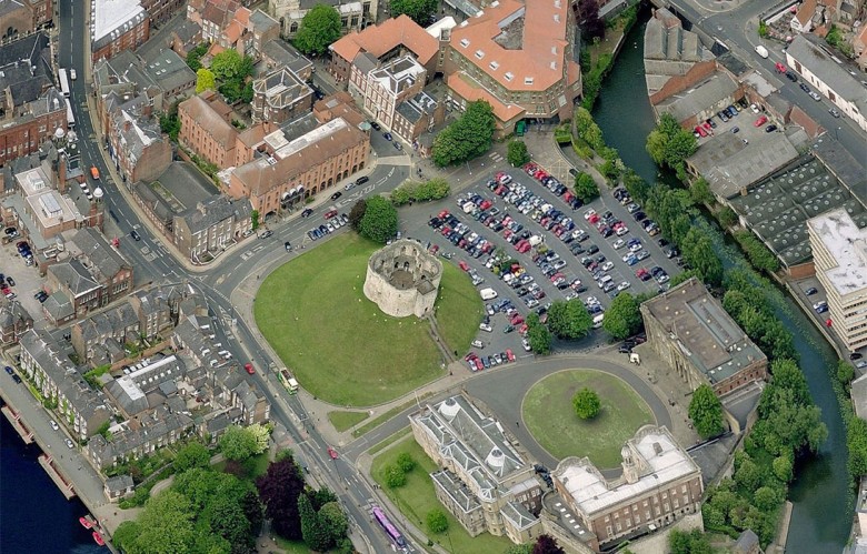 An aerial view of the problem. Photograph © Bing maps