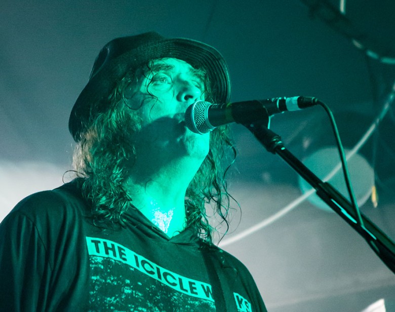Blunt frontman