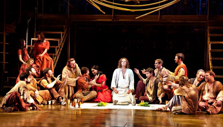 Glenn Carter leads the cast of Jesus Christ Superstar