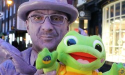Video: Purpleman says goodbye to his life as a street entertainer in York
