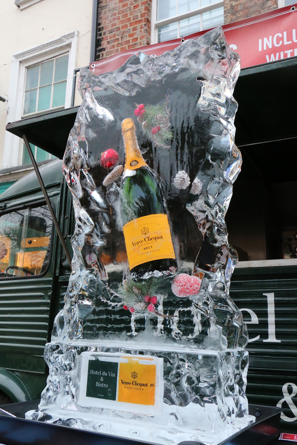 Champagne on Little Stonegate