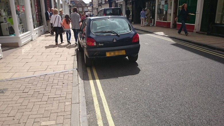 More double yellow blindness on Colliergate