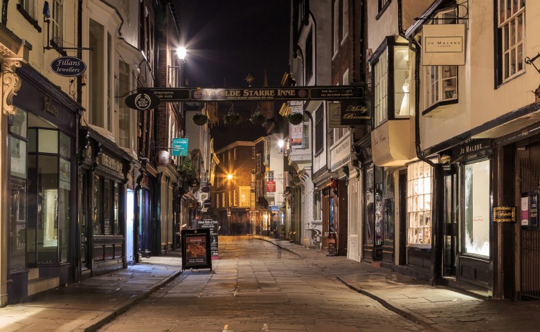Stonegate at night. Photograph © Allan Harris on Flickr