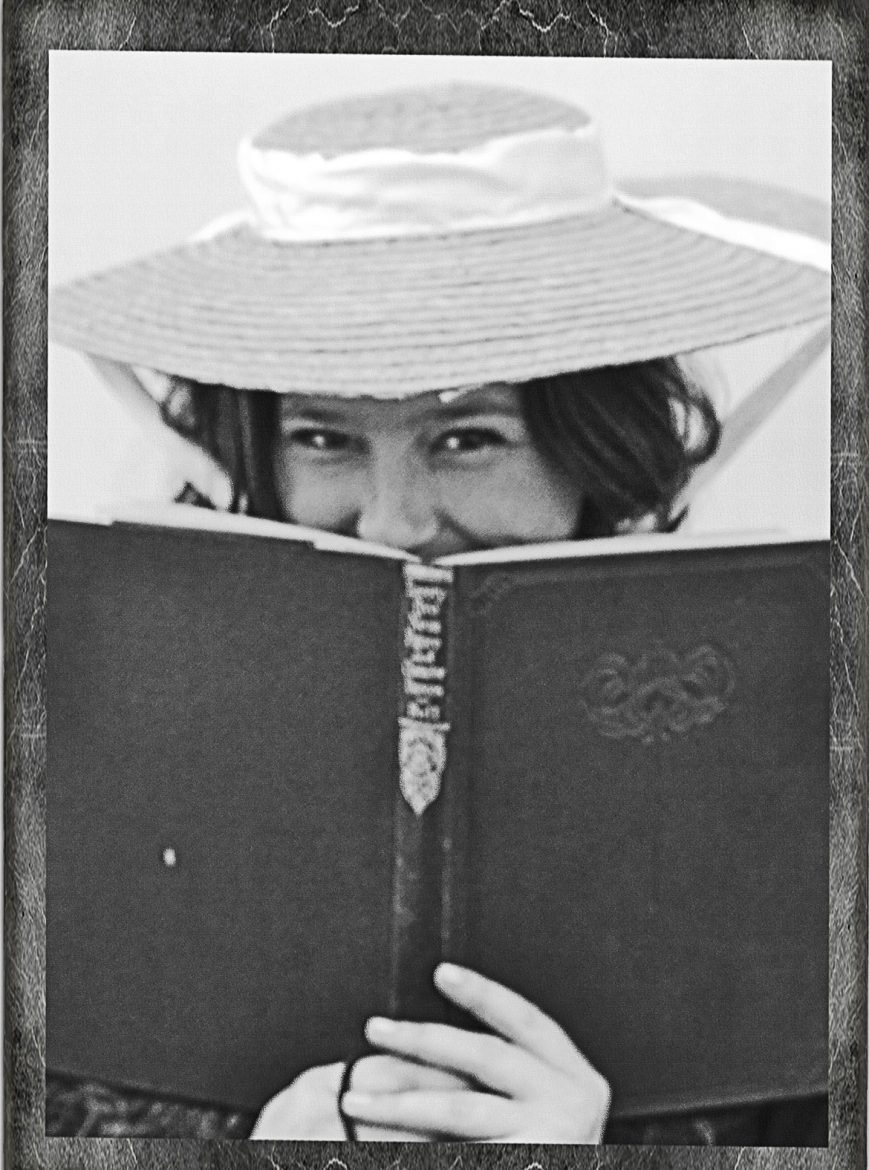  Nicky Burrows as Adina in L'Elisir D'Amore