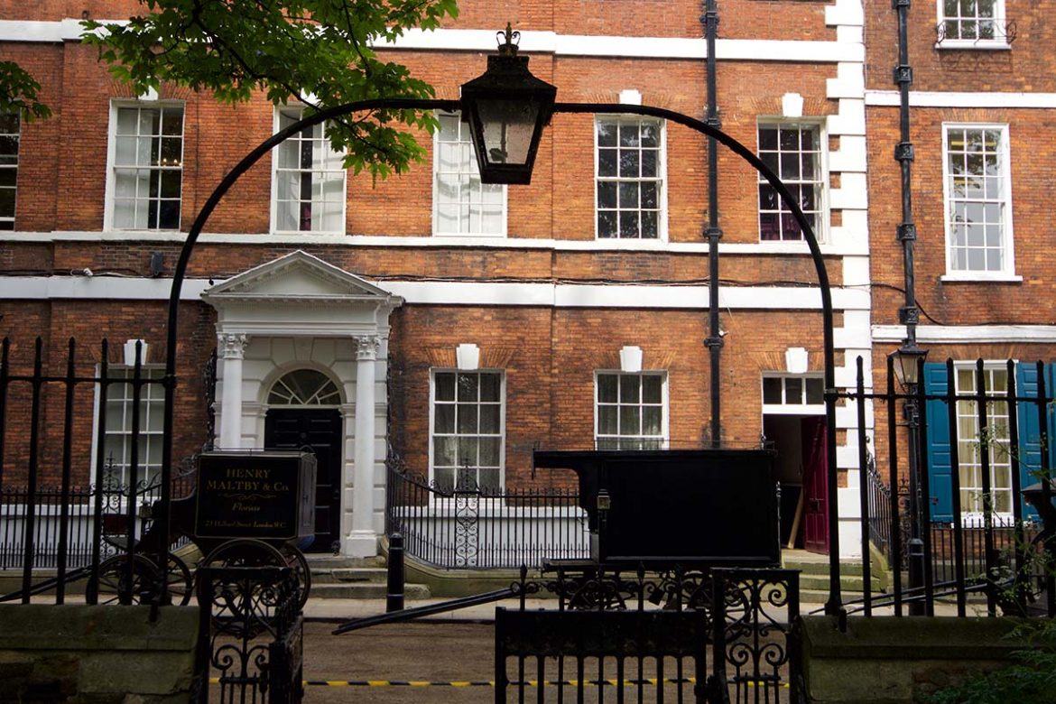 bronte-filming-micklegate10