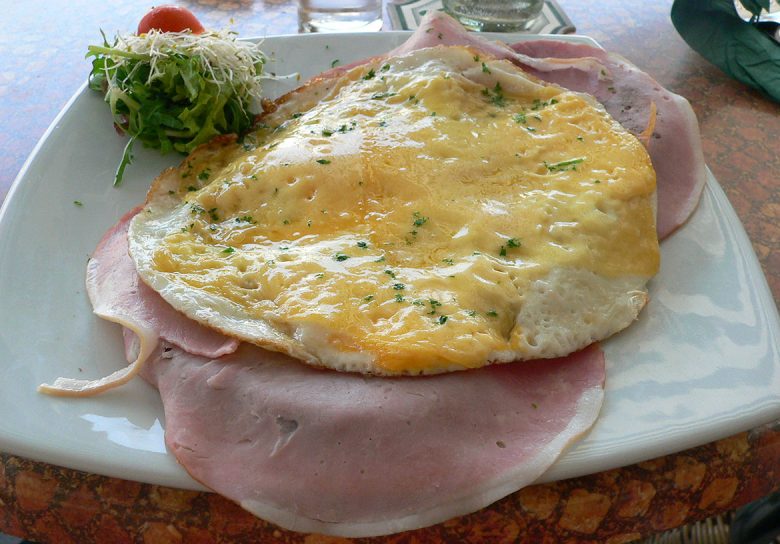 The Dutch open pancake known as an uitsmijter. Photograph © Alkan Boudewijn de Beaumont Chaglar on Flickr