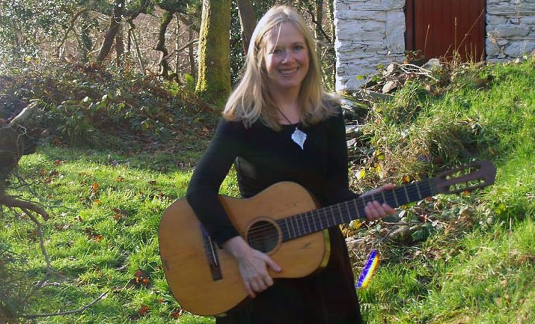 Performing at the Basement: Esther Clare