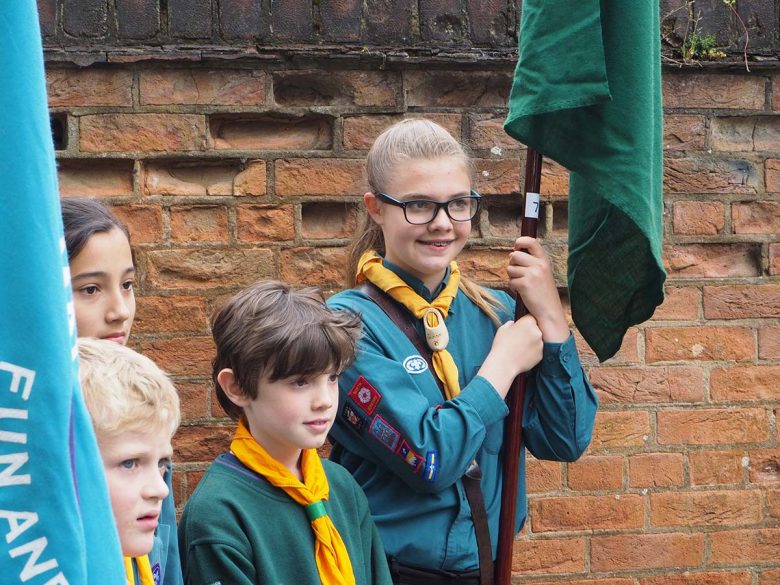 lmo-scouts-flag-bearer