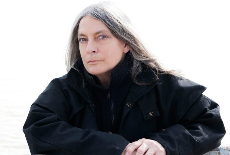 A dark-voiced storyteller