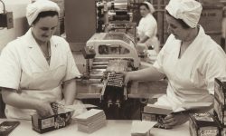 21 stunning old photographs of York’s chocolate factories