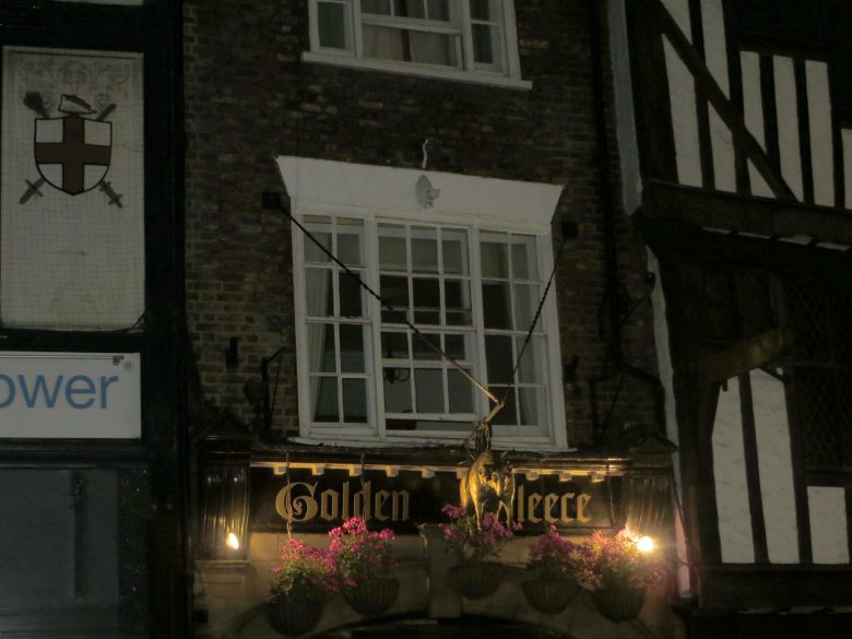 The ghostly cat above the sign to the Golden Fleece. Photograph: YorkMix