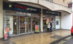 Man robbed at knifepoint near a York cashpoint