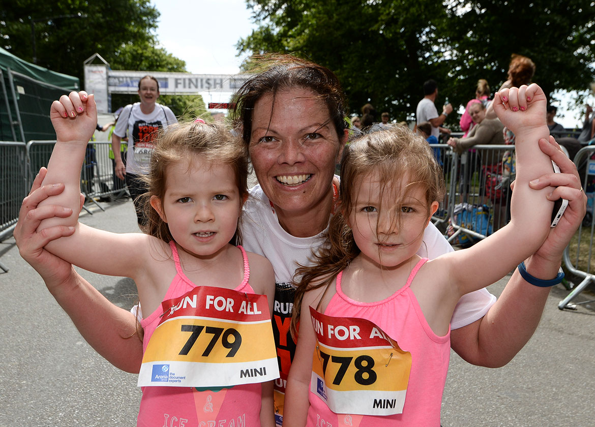 56 pictures and videos of the York 10K 2016 – where everyone was a winner