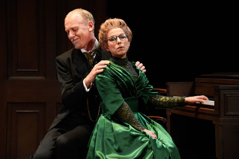 Steve Huison as Hewbert Soppitt and Sue Devaney as Annie Parker