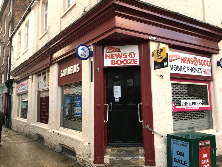 The door has shut