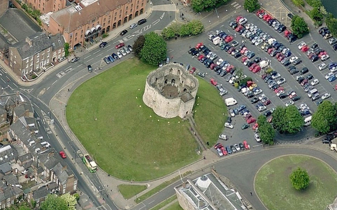 Clifford’s Tower petition hits 3,000 ahead of protest rally