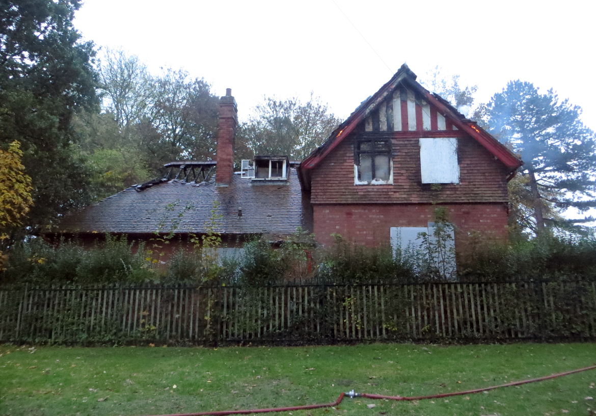 york-west-bank-park-lodge-fire-1
