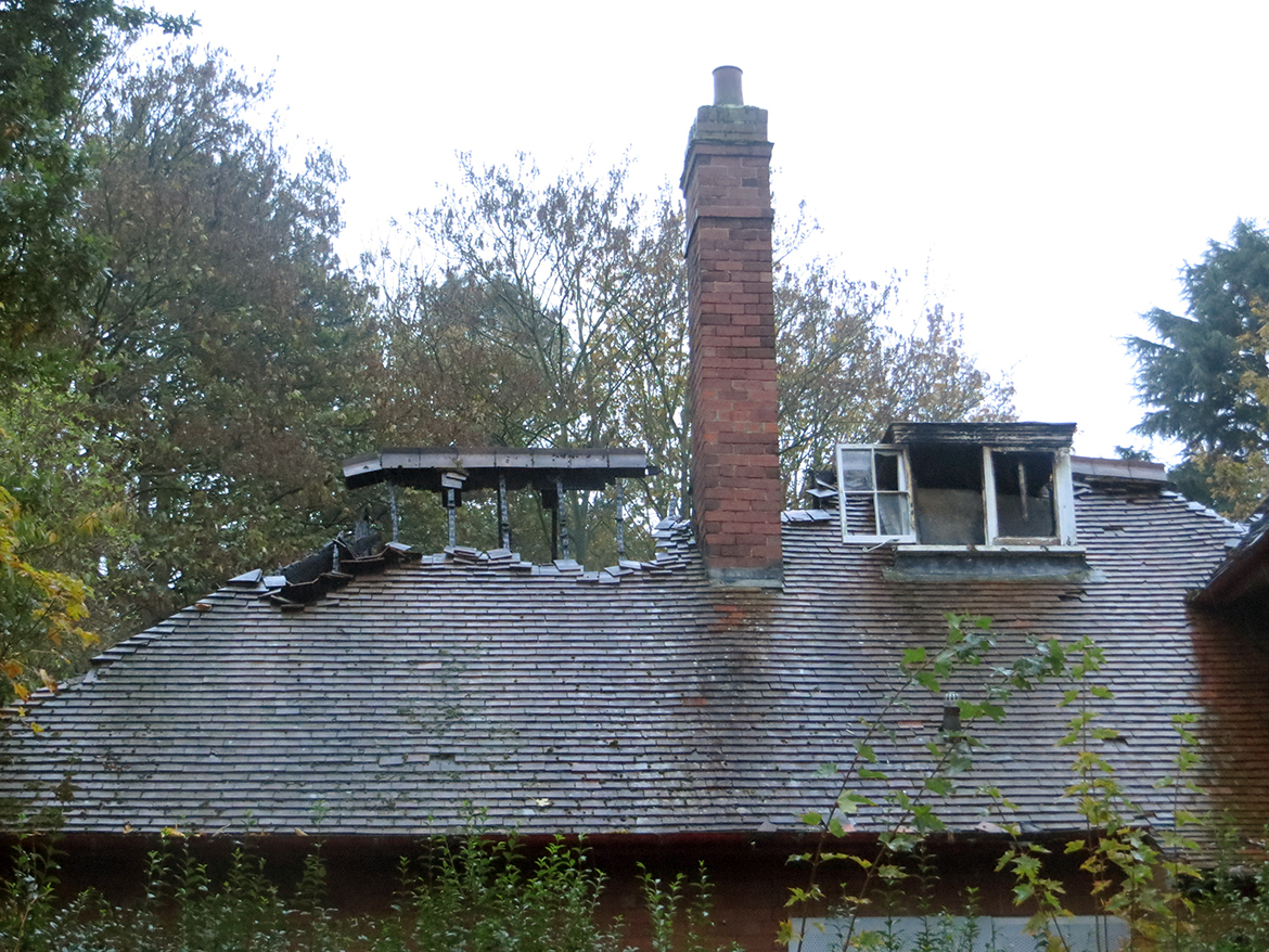 york-west-bank-park-lodge-fire-2
