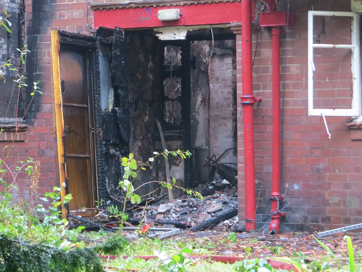 york-west-bank-park-lodge-fire-24
