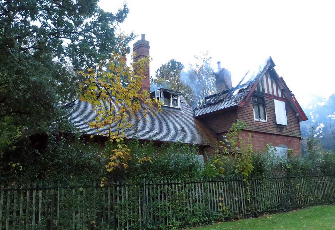 york-west-bank-park-lodge-fire-3