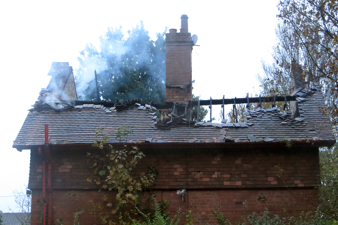 york-west-bank-park-lodge-fire-6