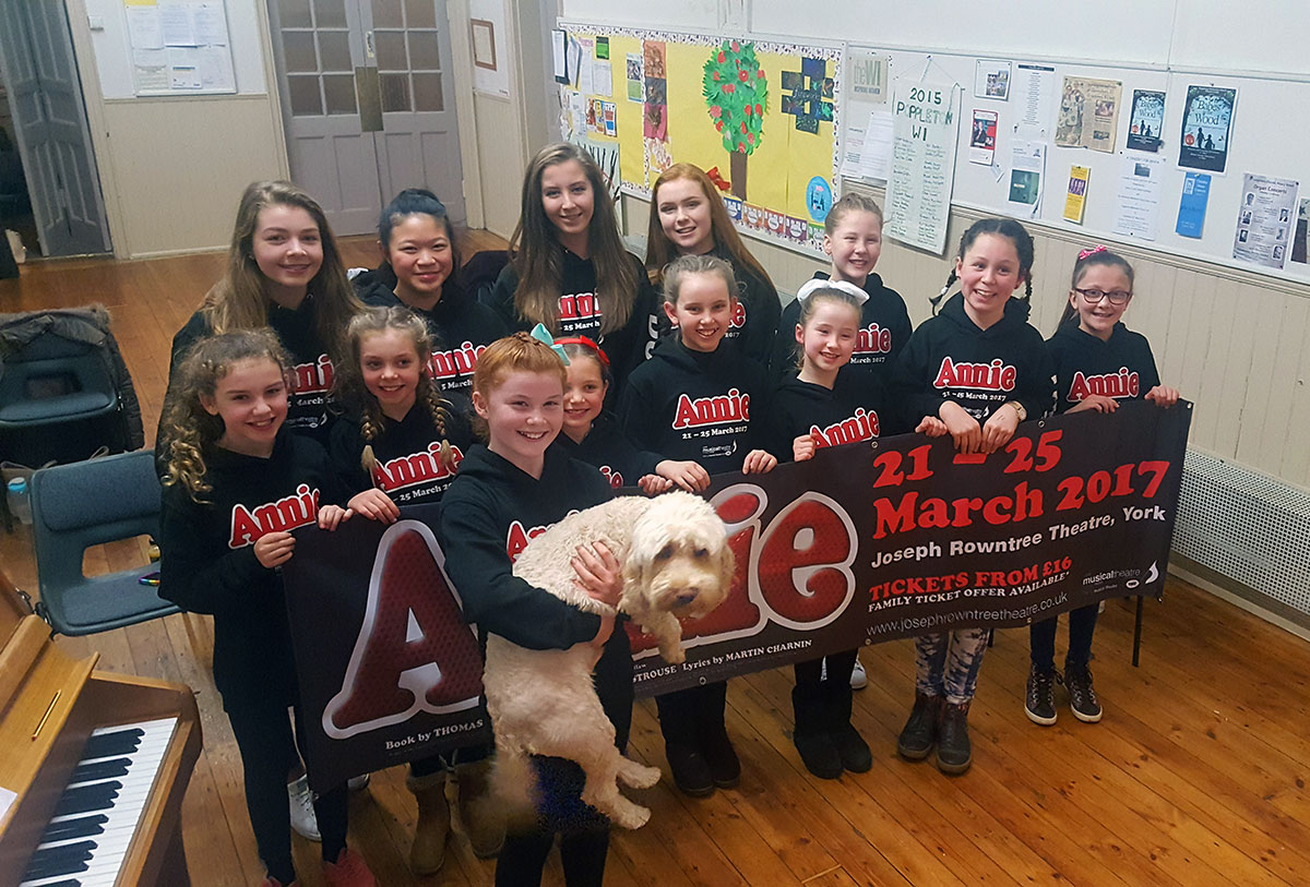 Cast announced for Annie… including Sandy the dog!