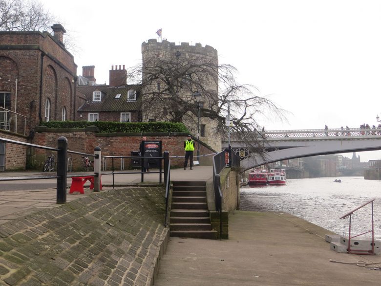 York Lendal Bridge cordon