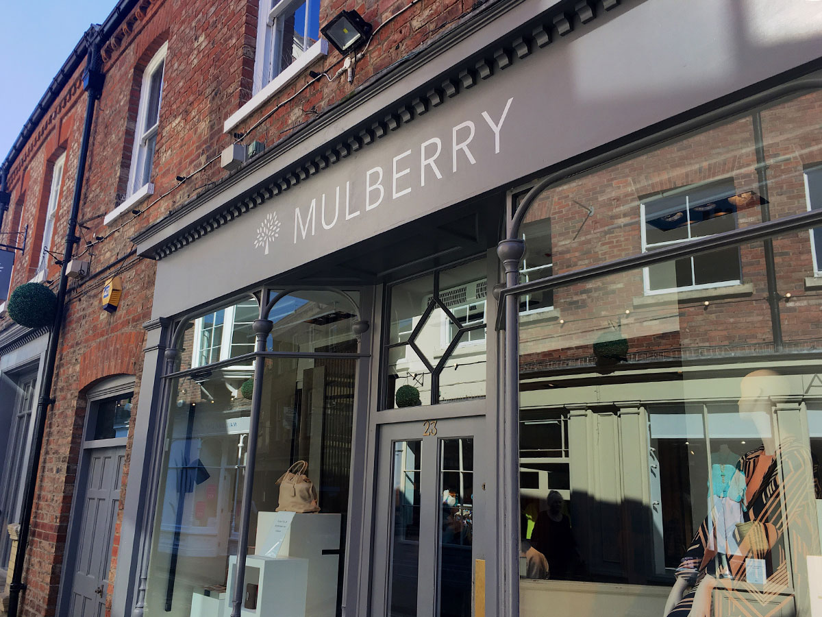 Handbags worth £2,500 stolen from York shop – CCTV issued