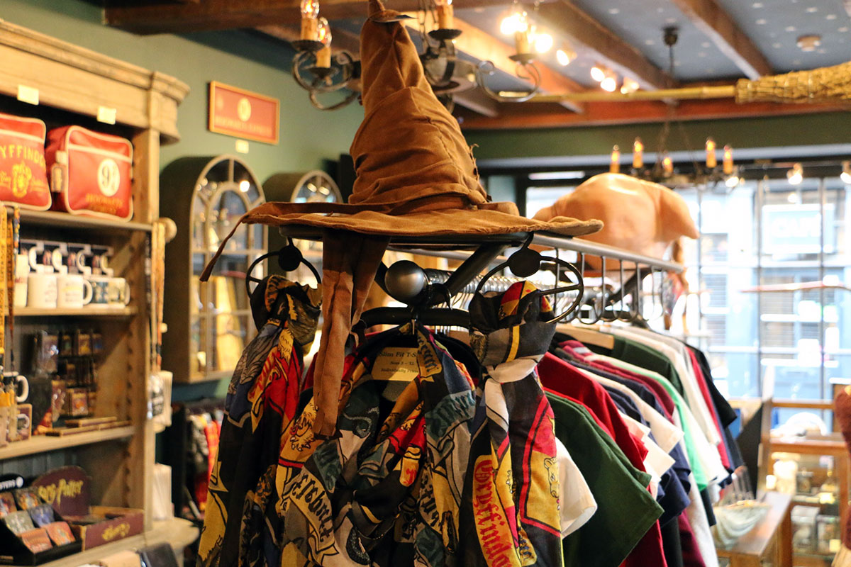 Magic! Harry Potter shop opens on the real Diagon Alley – Shambles in York