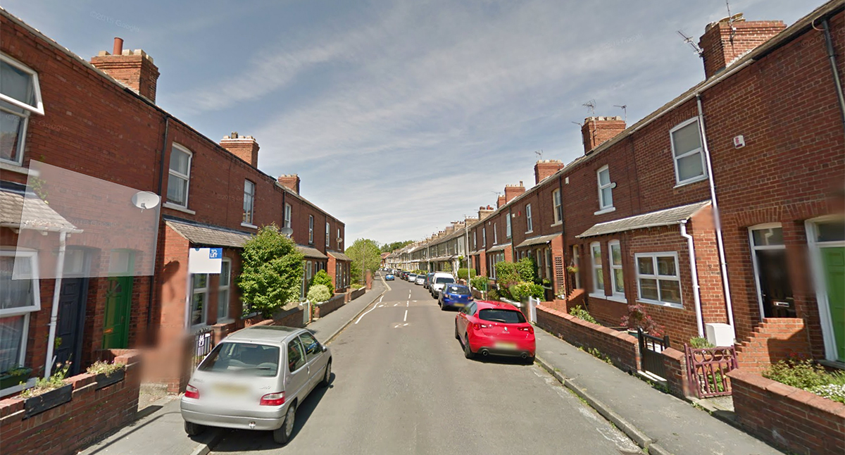 Car crashes into garden wall in York