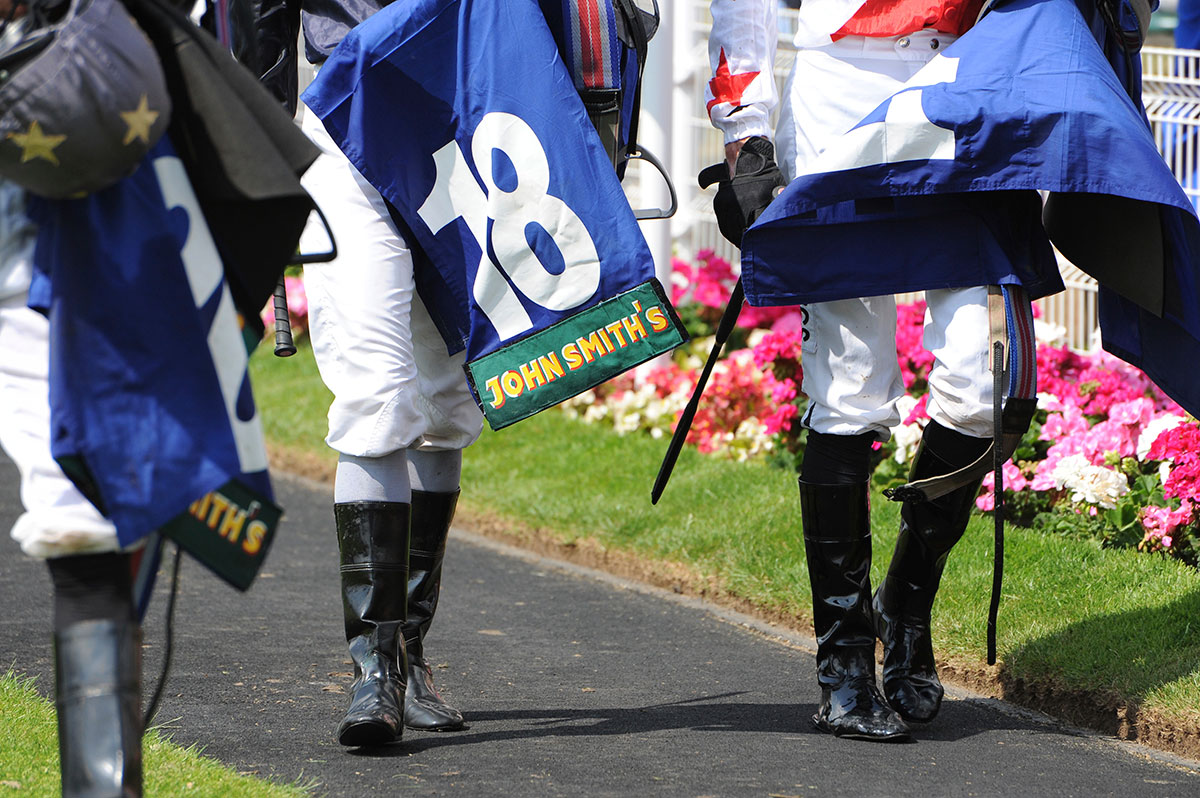 Who’ll win at York Races? Tips for the John Smith’s Cup 2017, Day 2