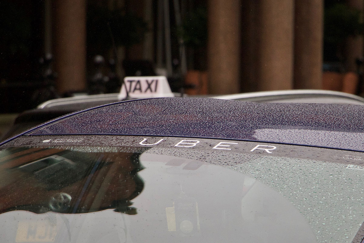 Video and pix: York taxi drivers stage a go-slow protest at Uber