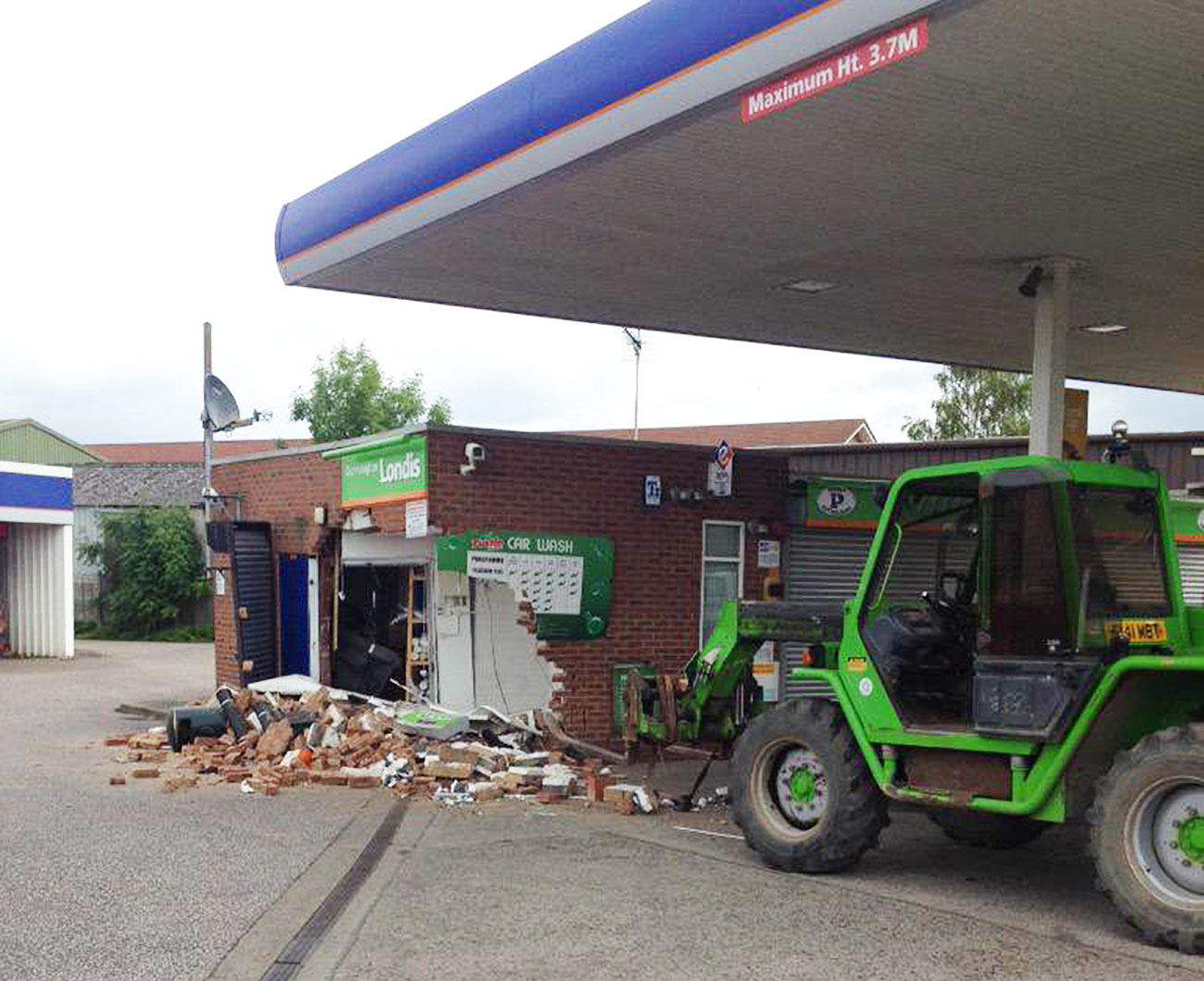 Two men jailed for cash machine smash and grab in York