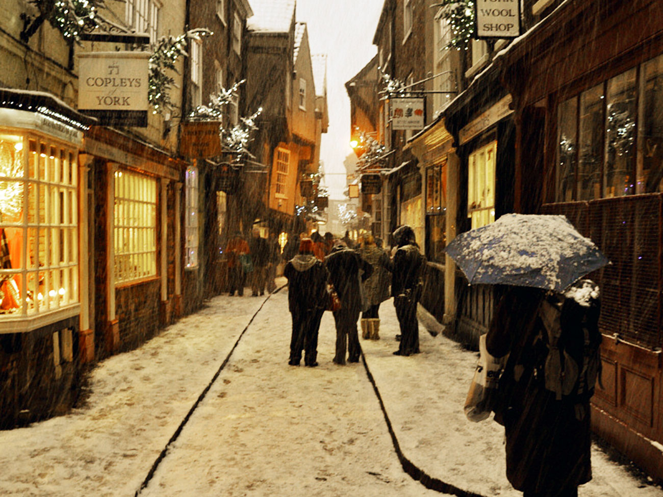 Snow machine for Shambles! Street raises cash to guarantee a white Christmas
