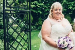 ‘Please help remove this wedding dress from my life – it reminds me of the liar I married!’