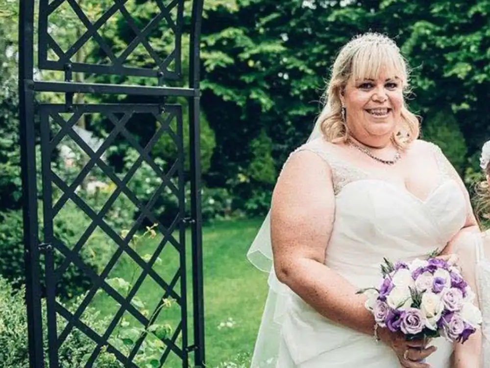 ‘Please help remove this wedding dress from my life – it reminds me of the liar I married!’