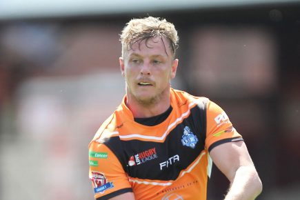 York City Knights sign Super League forward