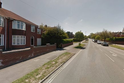 Ten-year-old York girl taken to hospital after being hit by car