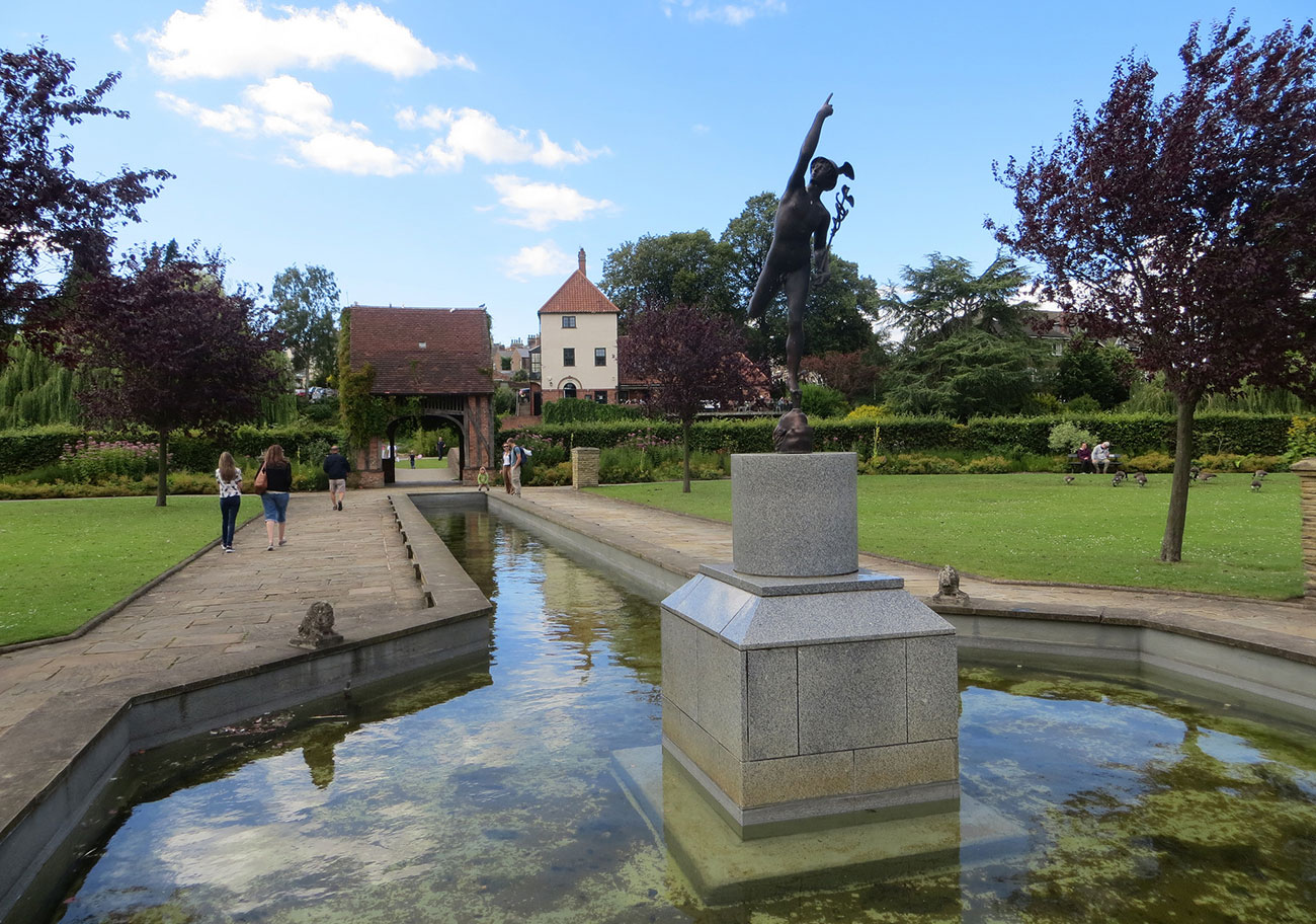 Calling all artists – have your work displayed in one of York’s much-loved parks