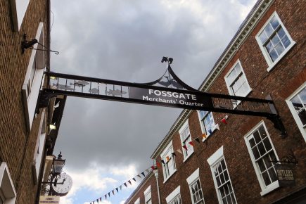 All signs point to a prosperous Fossgate future! Seven pix of stylish new street banner